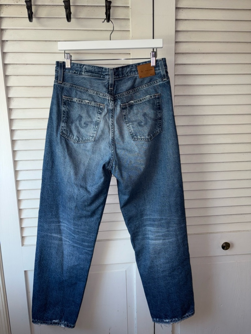 AG Rian High Rise Straight Raw Hem Jeans 29 100% Cotton Medium Wash - Picture 6 of 8